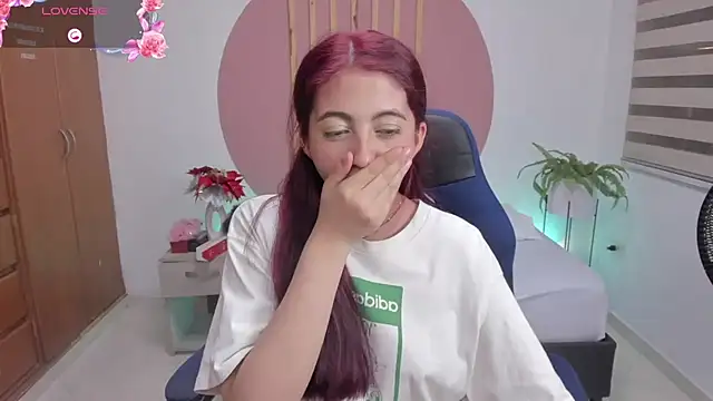 sweetpeach 20 online show from 02-08-25, 10:29