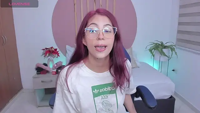 sweetpeach 20 online show from 02-12-25, 07:13