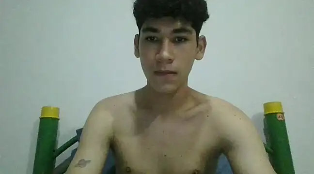 leo teen online show from 01-06-25, 04:47