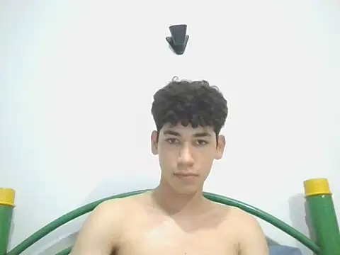 leo teen online show from 01-17-25, 02:39