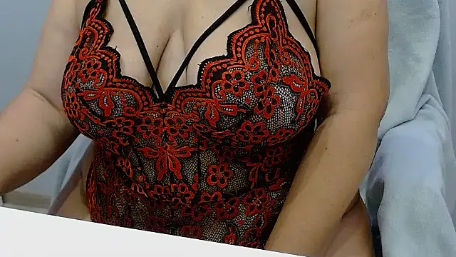 Betty2u online show from 11-07-25, 08:36