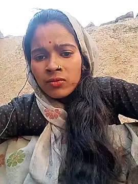 Arini Arora online show from 02-14-25, 05:41