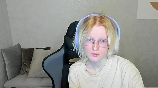 ElizabethHarpper online show from 09-27-25, 01:21