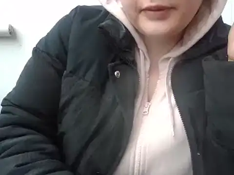 Snapshot of SweetAnastasia420love chatting on 02-26-25, 02:57 SweetAnastasia420love online show from 02-26-25, 02:57
