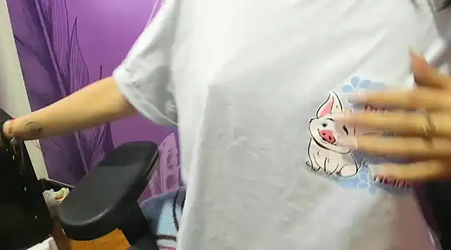 Snapshot of arissha_lee chatting on 01-26-25, 08:25 arissha lee online show from 01-26-25, 08:25