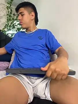 Angel Khouri online show from 01-06-26, 04:16