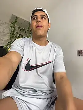 Angel Khouri online show from 01-11-26, 04:17