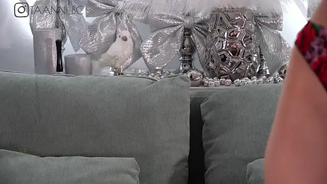 Snapshot of taanni_bc chatting on 02-11-25, 04:11 taanni bc online show from 02-11-25, 04:11