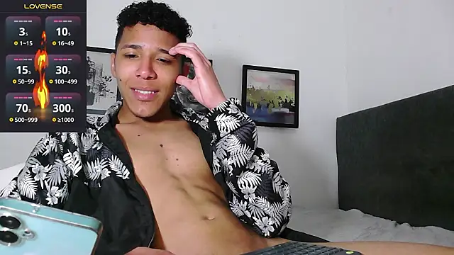 Snapshot of iam_corbin chatting on 03-22-26, 04:32 iam corbin online show from 03-22-26, 04:32