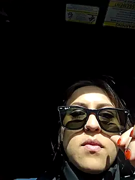 Snapshot of morganbby_ chatting on 12-13-25, 08:47 morganbby online show from 12-13-25, 08:47