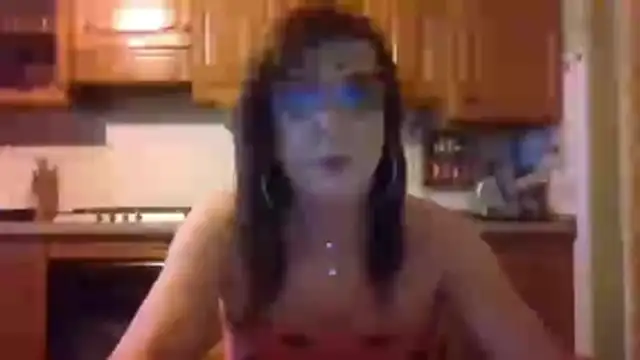 Snapshot of Tiabet chatting on 05-08-26, 08:47 Tiabet online show from 05-08-26, 08:47