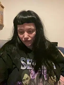 Snapshot of Gothicsiren chatting on 01-10-25, 01:10 Gothicsiren online show from 01-10-25, 01:10