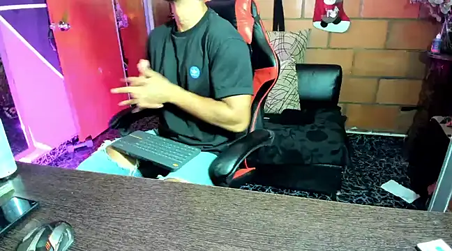 Adam Valenciia online show from 02-02-25, 05:32