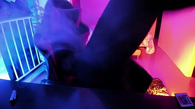 Adam Valenciia online show from 10-09-25, 04:32