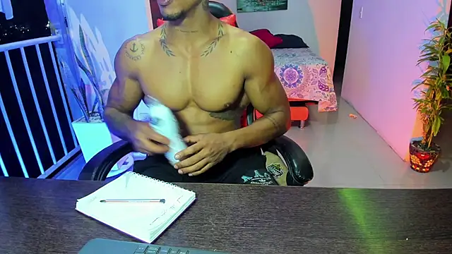 Adam Valenciia online show from 10-19-25, 02:01