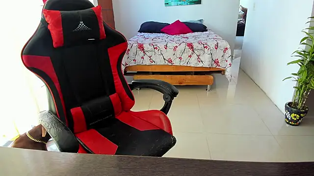 Adam Valenciia online show from 10-24-25, 03:41