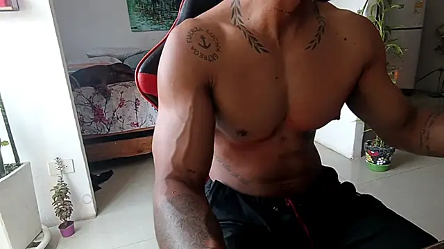 Snapshot of Adam_Valenciia chatting on 03-17-26, 03:15 Adam Valenciia online show from 03-17-26, 03:15