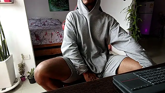 Snapshot of Adam_Valenciia chatting on 03-18-26, 03:15 Adam Valenciia online show from 03-18-26, 03:15