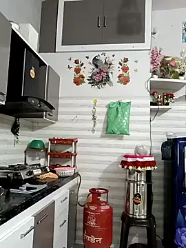 Snapshot of Best-Couple chatting on 02-19-26, 03:57 Best-Couple online show from 02-19-26, 03:57