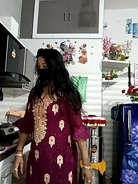 Snapshot of Best-Couple chatting on 03-13-26, 03:46 Best-Couple online show from 03-13-26, 03:46