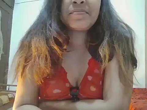 Hot-shanvi online show from 02-01-25, 09:54