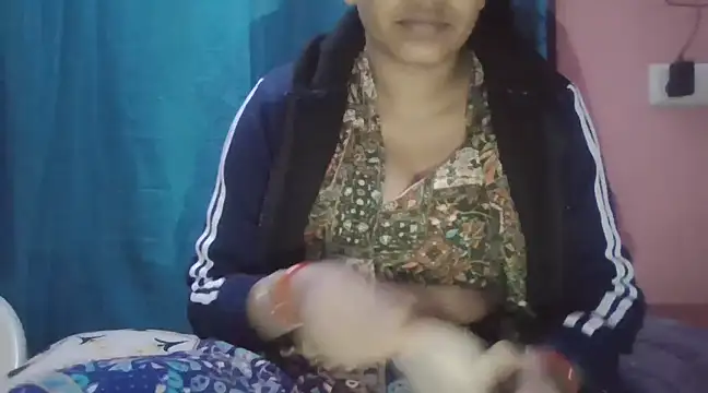 Hot-shanvi online show from 02-27-25, 04:32