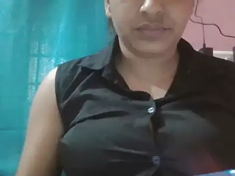 Hot-shanvi online show from 03-18-25, 10:25