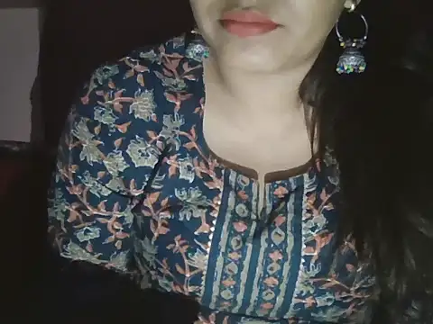 Snapshot of Hot-shanvi chatting on 04-10-26, 05:06 Hot-shanvi online show from 04-10-26, 05:06