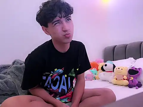 Snapshot of Calacran chatting on 02-06-25, 06:51 Calacran online show from 02-06-25, 06:51