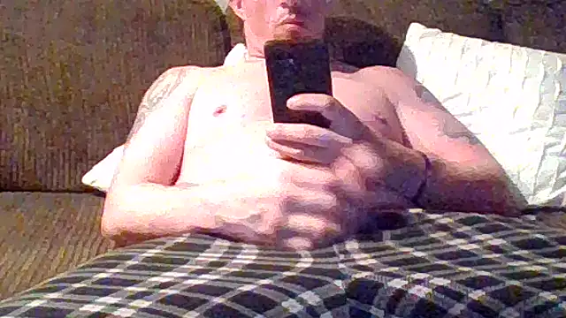 Snapshot of nickatnite1227 chatting on 04-18-26, 07:01 nickatnite1227 online show from 04-18-26, 07:01