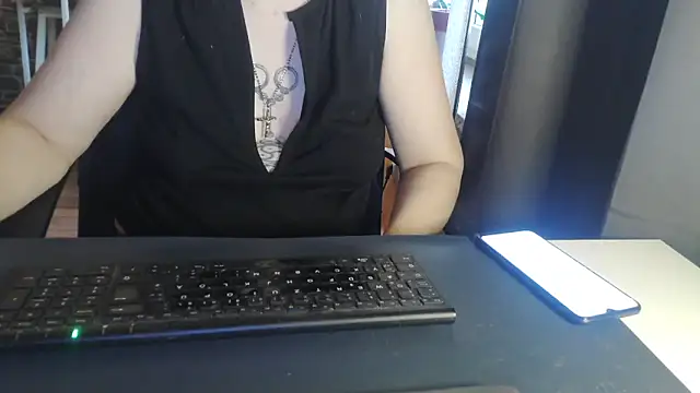 Sweet Phoenix online show from 10-14-25, 06:47