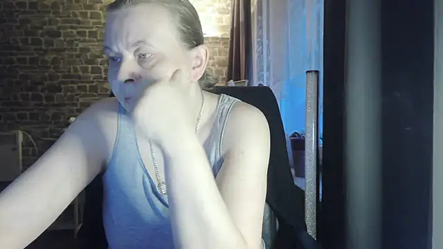 Sweet Phoenix online show from 10-17-25, 05:32