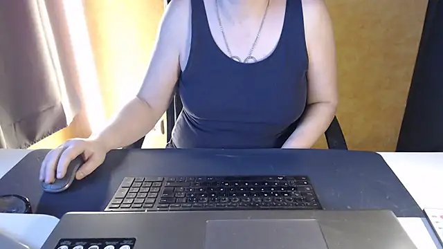 Snapshot of Sweet_Phoenix chatting on 02-18-26, 06:42 Sweet Phoenix online show from 02-18-26, 06:42