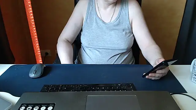 Sweet Phoenix online show from 05-19-26, 10:10