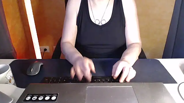 Sweet Phoenix online show from 05-25-26, 05:46