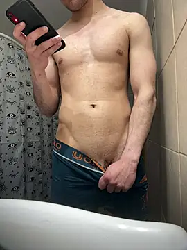 xanaxlil68 online show from 01-04-25, 07:03