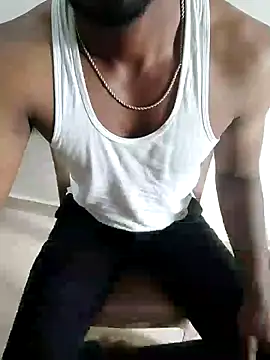 hot boy dic online show from 02-11-25, 10:04