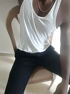 hot boy dic online show from 02-15-25, 09:27