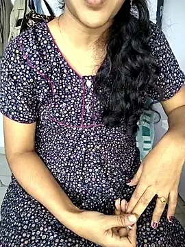 lovelygirl4567 online show from 11-30-25, 06:17