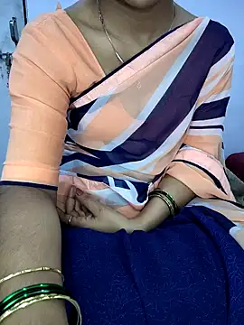 lovelygirl4567 online show from 01-31-26, 07:11