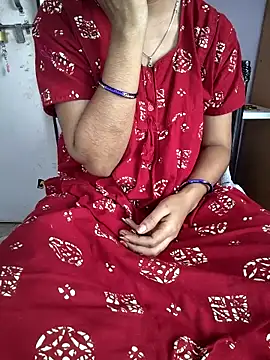 Snapshot of lovelygirl4567 chatting on 02-10-26, 05:33 lovelygirl4567 online show from 02-10-26, 05:33