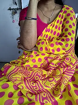 Snapshot of lovelygirl4567 chatting on 02-12-26, 05:57 lovelygirl4567 online show from 02-12-26, 05:57