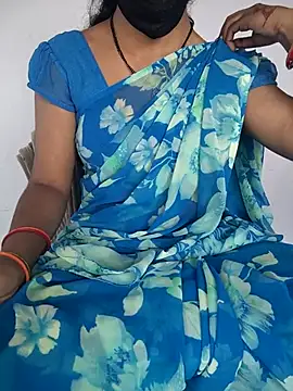 Snapshot of lovelygirl4567 chatting on 03-11-26, 04:40 lovelygirl4567 online show from 03-11-26, 04:40