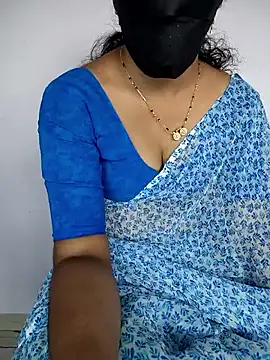 Snapshot of lovelygirl4567 chatting on 03-21-26, 10:09 lovelygirl4567 online show from 03-21-26, 10:09