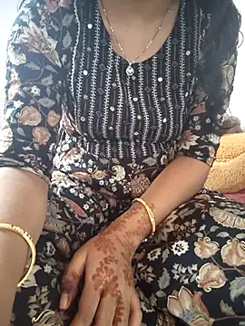 lovelygirl4567 online show from 05-31-26, 05:37