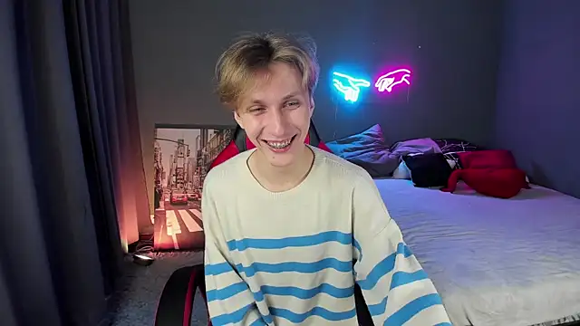 Adrian Di online show from 02-24-25, 04:36