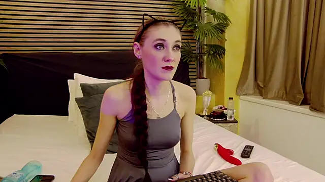 SamaraSinn online show from 01-24-25, 11:48