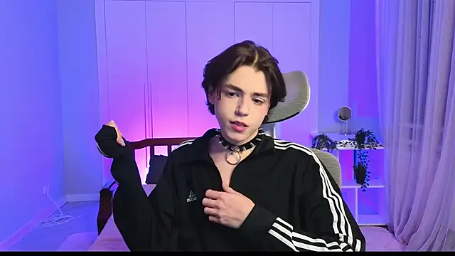 b0y fantasy online show from 01-06-25, 06:52