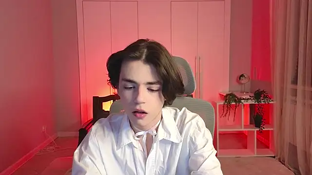 b0y fantasy online show from 01-12-25, 07:10