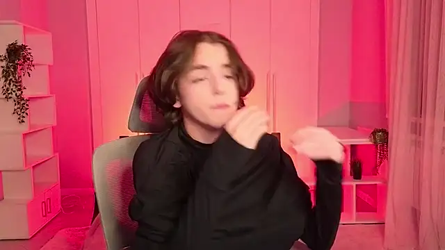 b0y fantasy online show from 02-05-25, 05:53